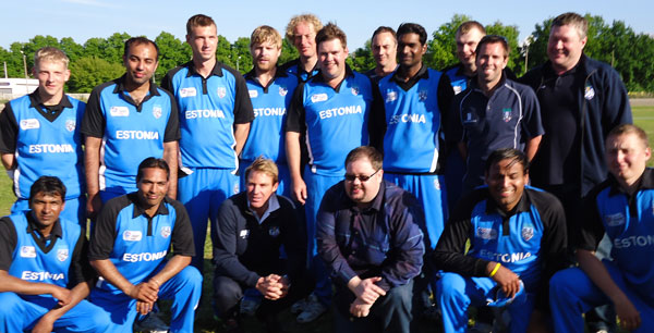 Estonian team with Shane Warne