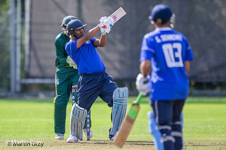 Eshkol Solomon batting against Guernsey in the 2018 European Division 1 tournament ©Martin Gray