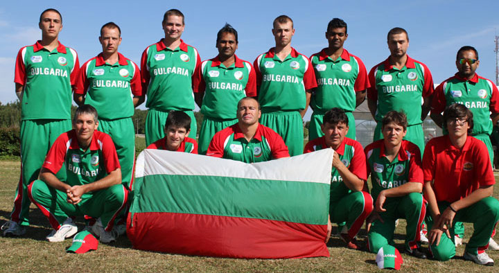 The Bulgarian squad at the 2012 European Division 3 tournament in Tallinn