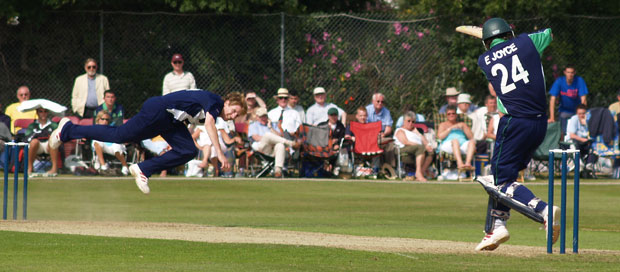 John Blain, ICC Trophy Final 2005 (© David Potter)