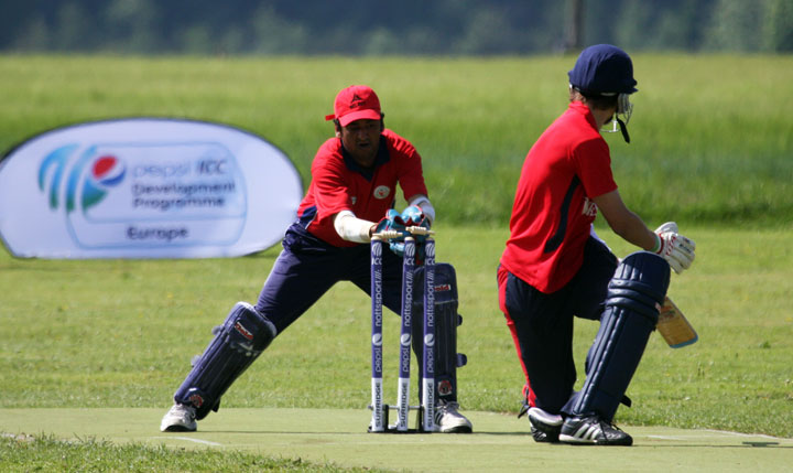 Turkey v Czech Republic 2011: A stumping for wicketkeeper Aasim