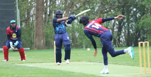 KB's Donald is hit for four by Kudawashe of Skanderborg